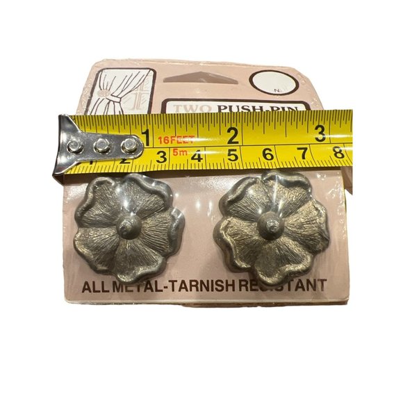 Vintage Floral Push-Pin Curtain‎ Holdbacks All Metal Tarnish Free Made In USA - Picture 3 of 3